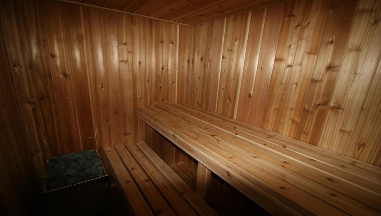 Pelican Guest House. Village Style Living. Spend Vacation Time In Eco Place! Форт Ери Екстериор снимка